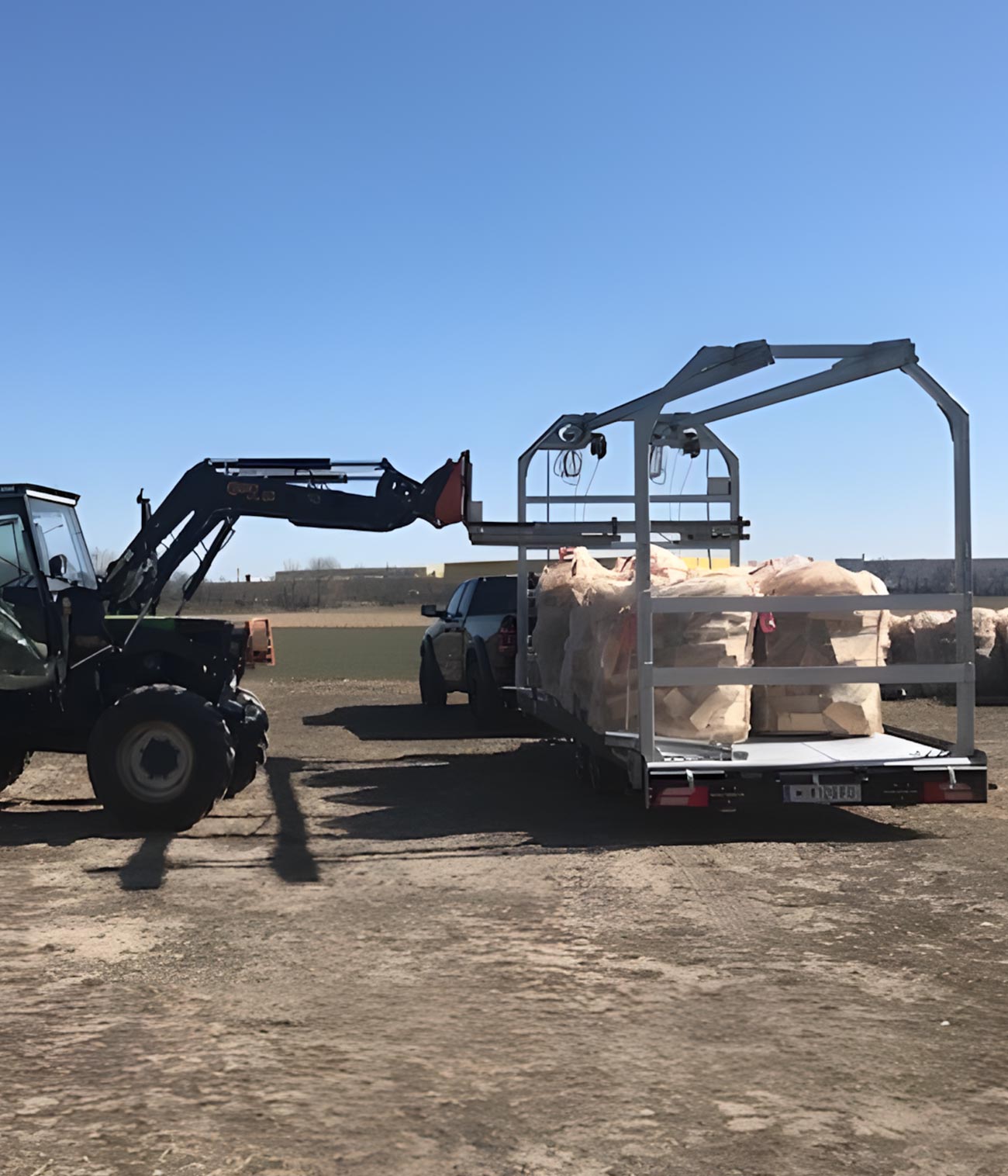 woodbag-35-t-anhaenger-mit-kranaufbau-produkt-bild-1.1